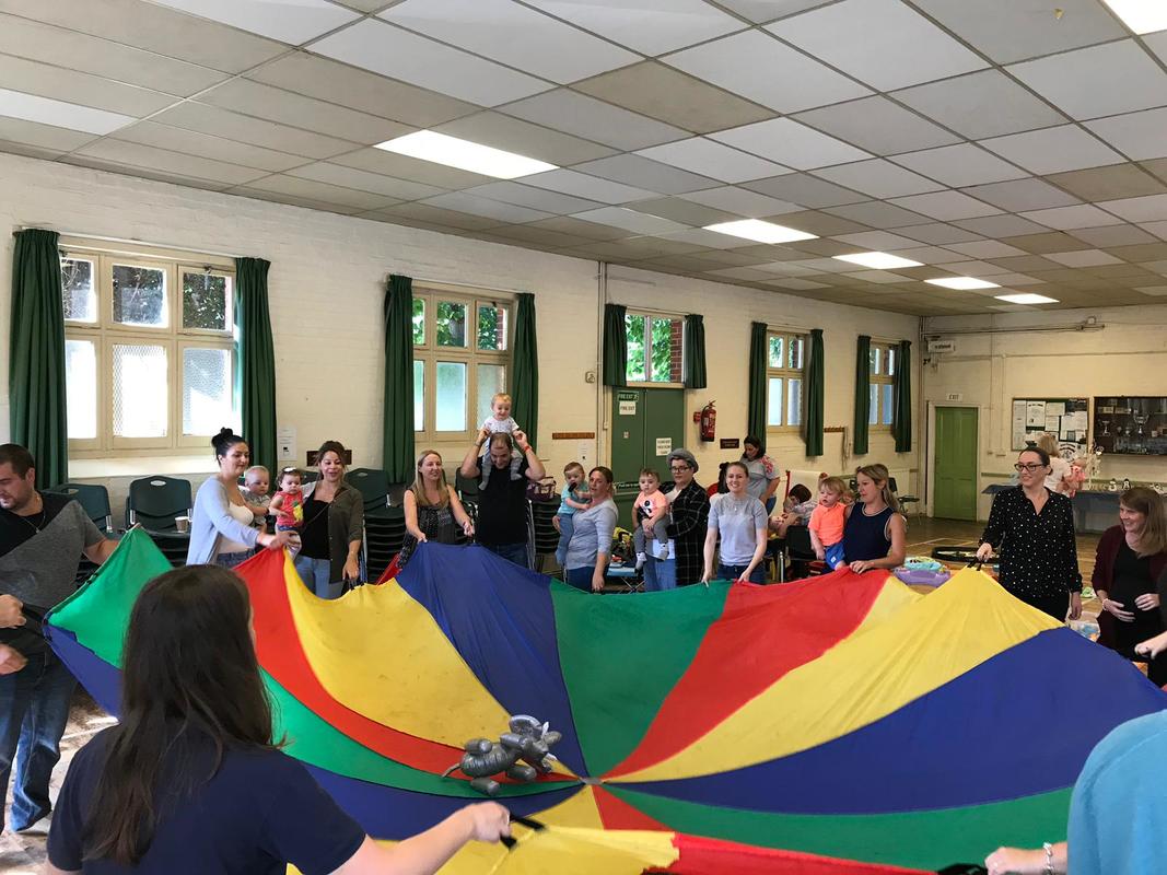 Baby Bears Upminster Weekend Toddler Groups parachute time